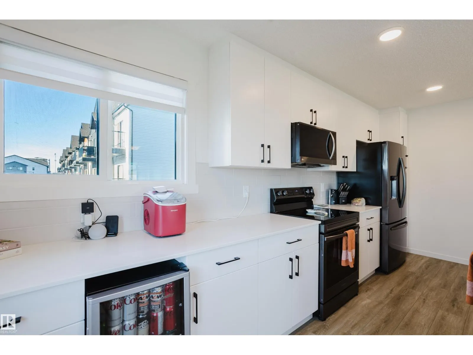 #49 850 Secord BV NW