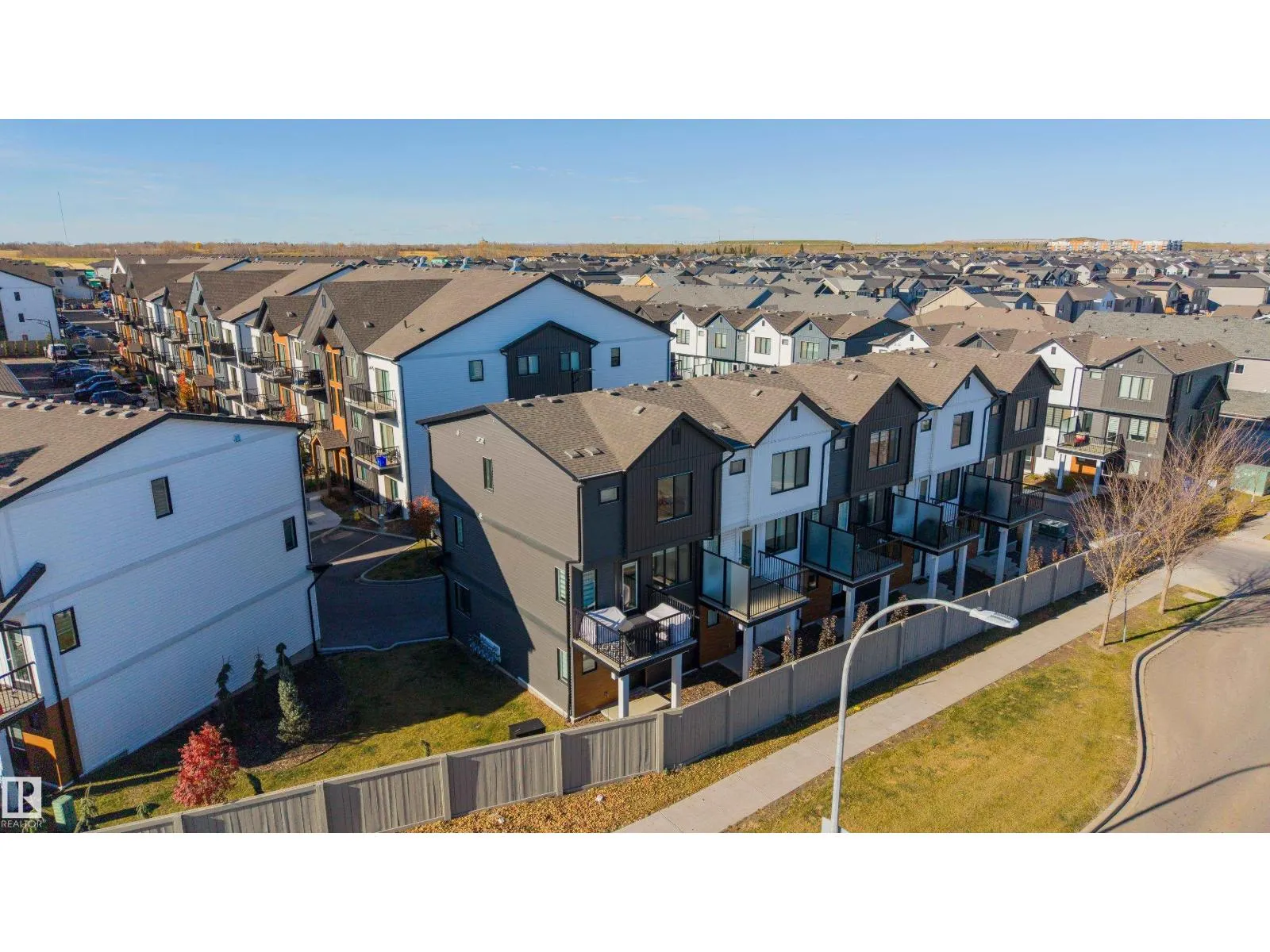 #49 850 Secord BV NW