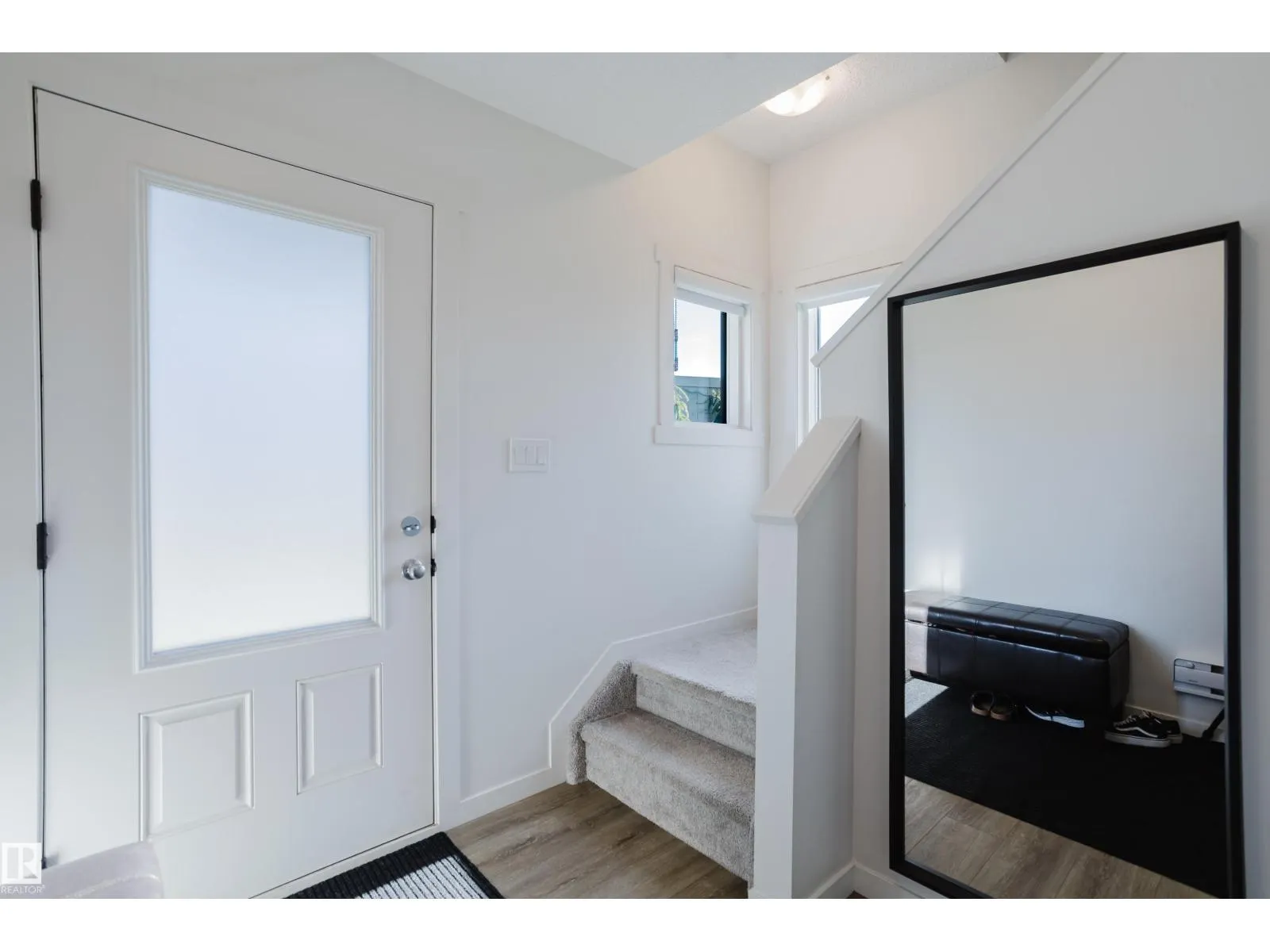 #49 850 Secord BV NW