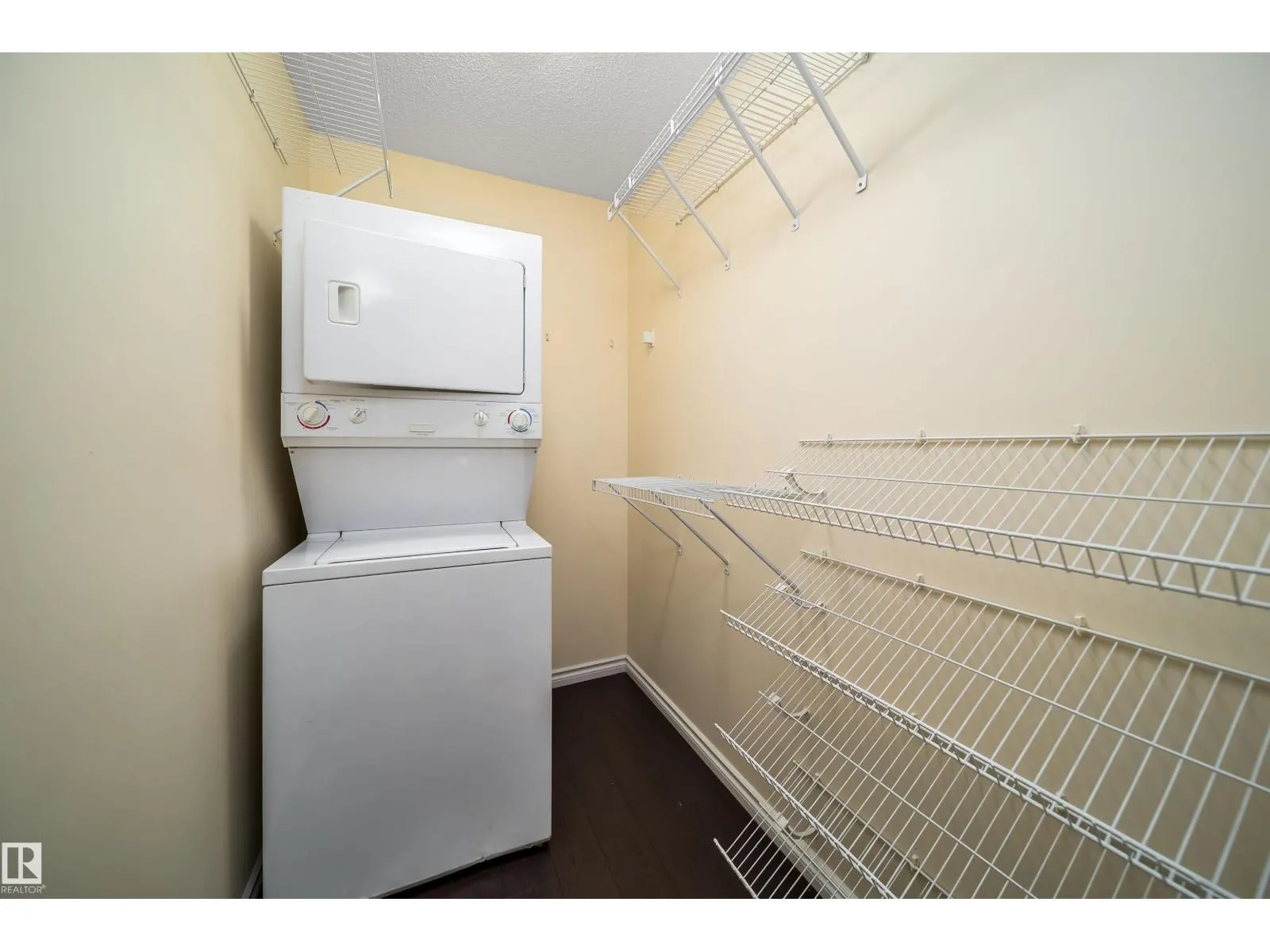 1126 36A AV NW
