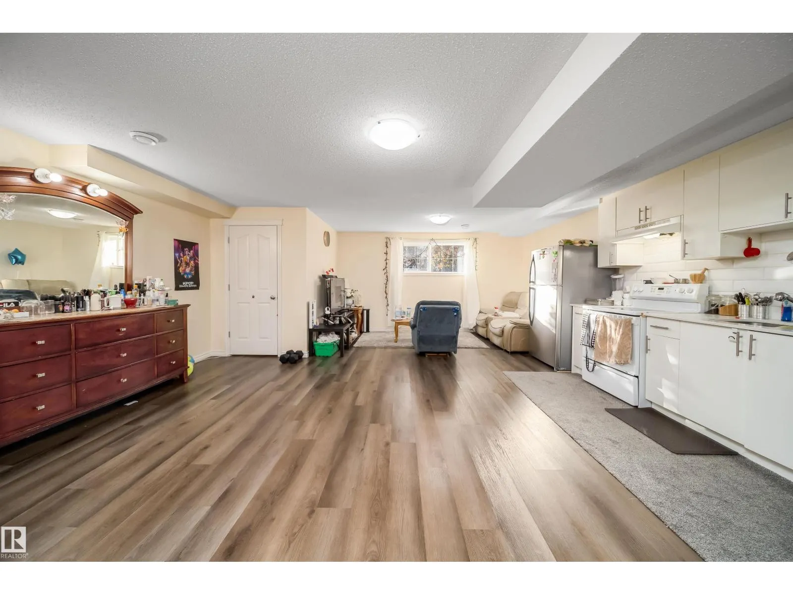1126 36A AV NW