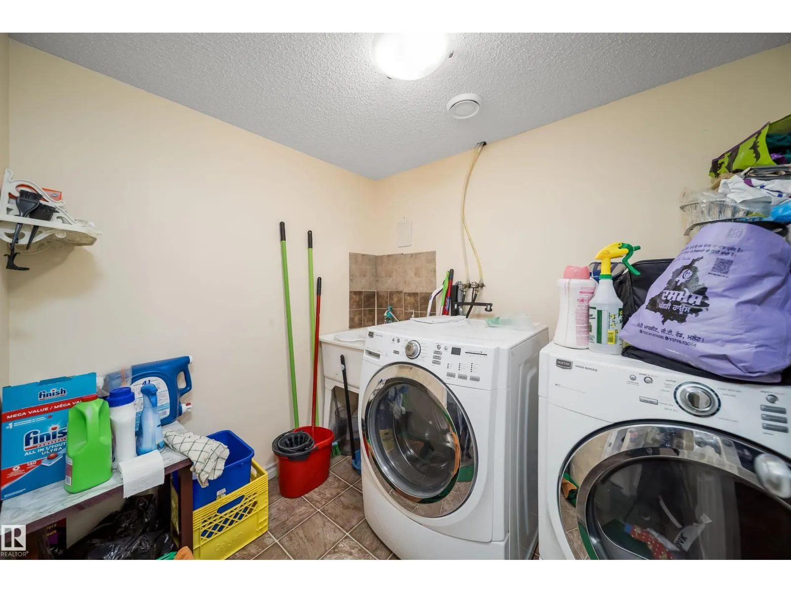 1126 36A AV NW