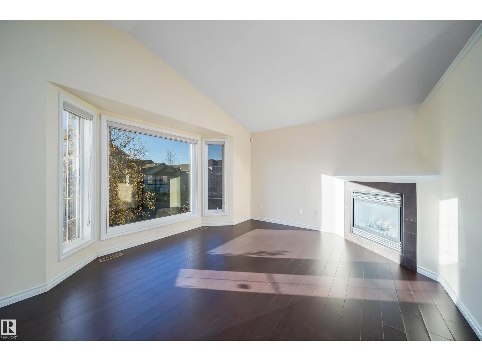 1126 36A AV NW
