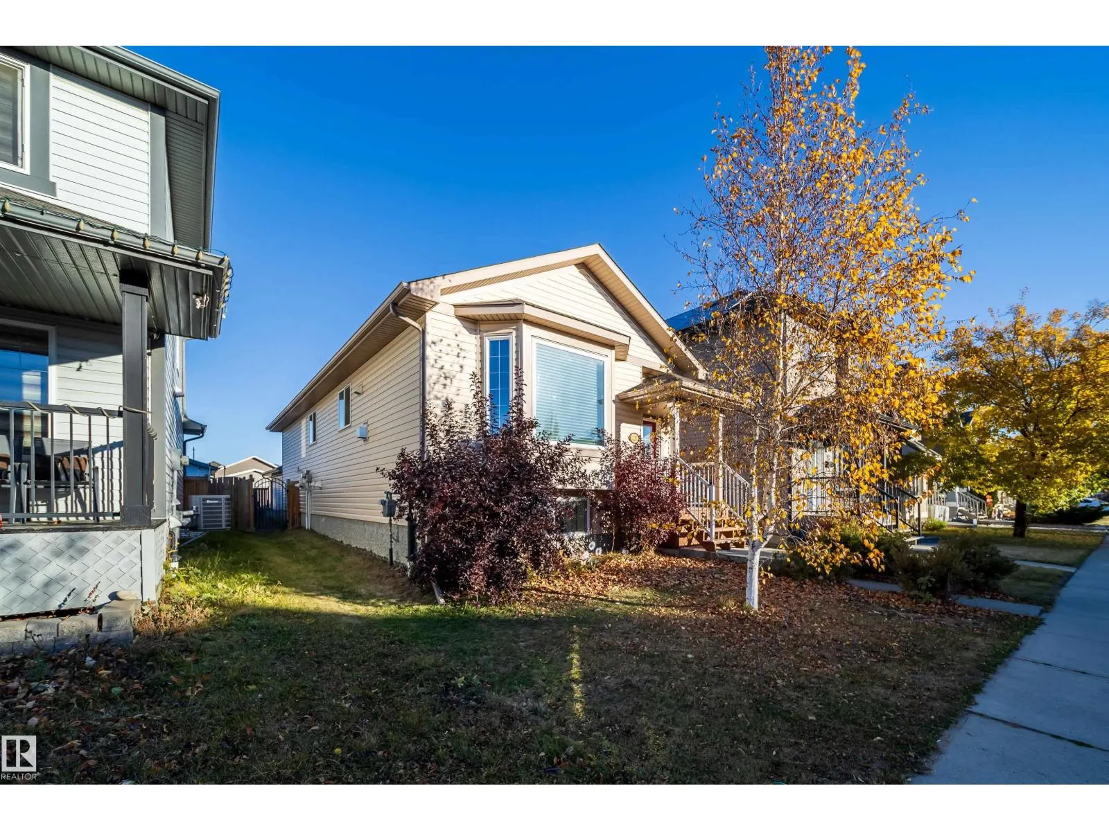 1126 36A AV NW
