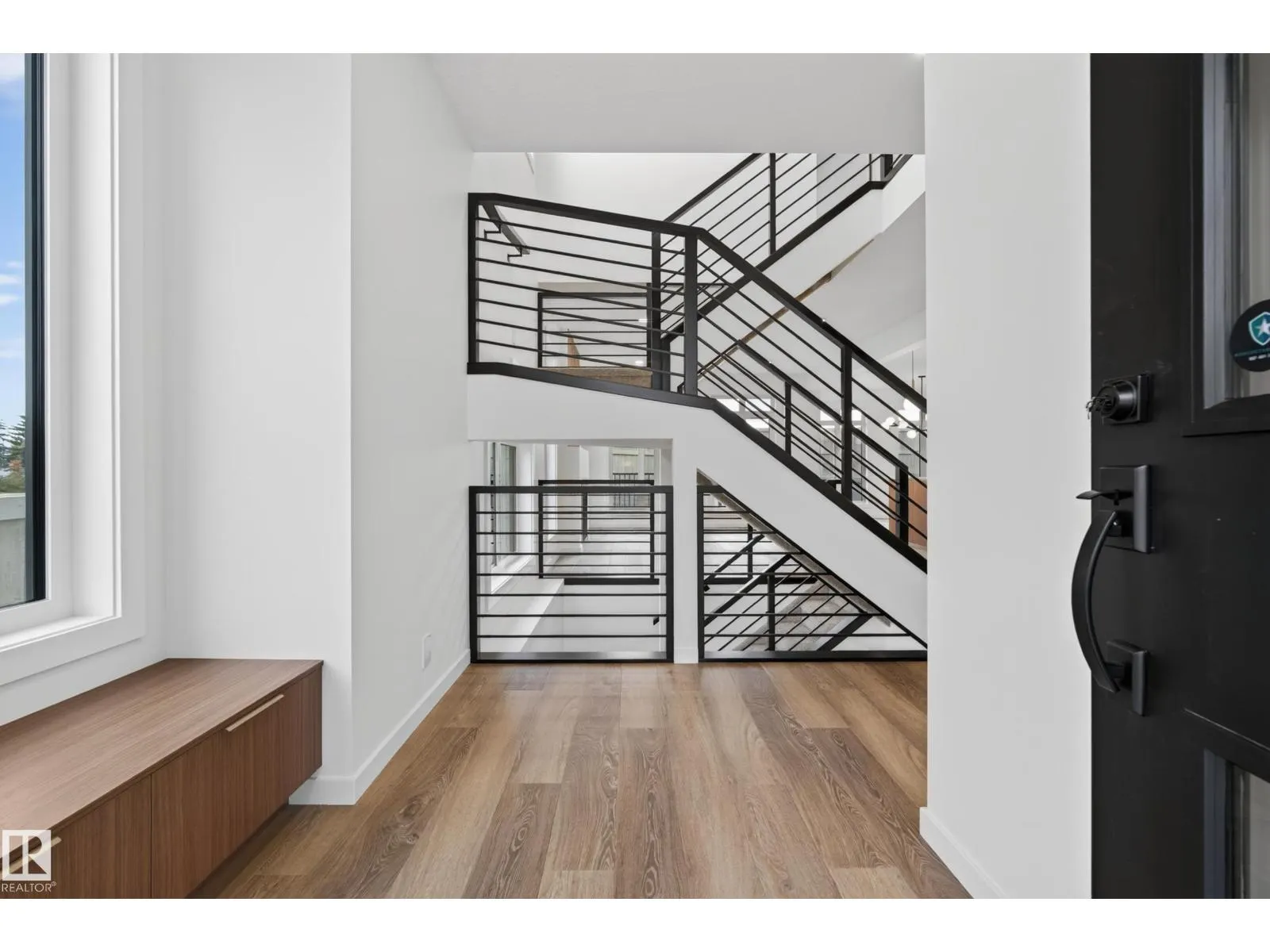 31 NEWBURY CI
