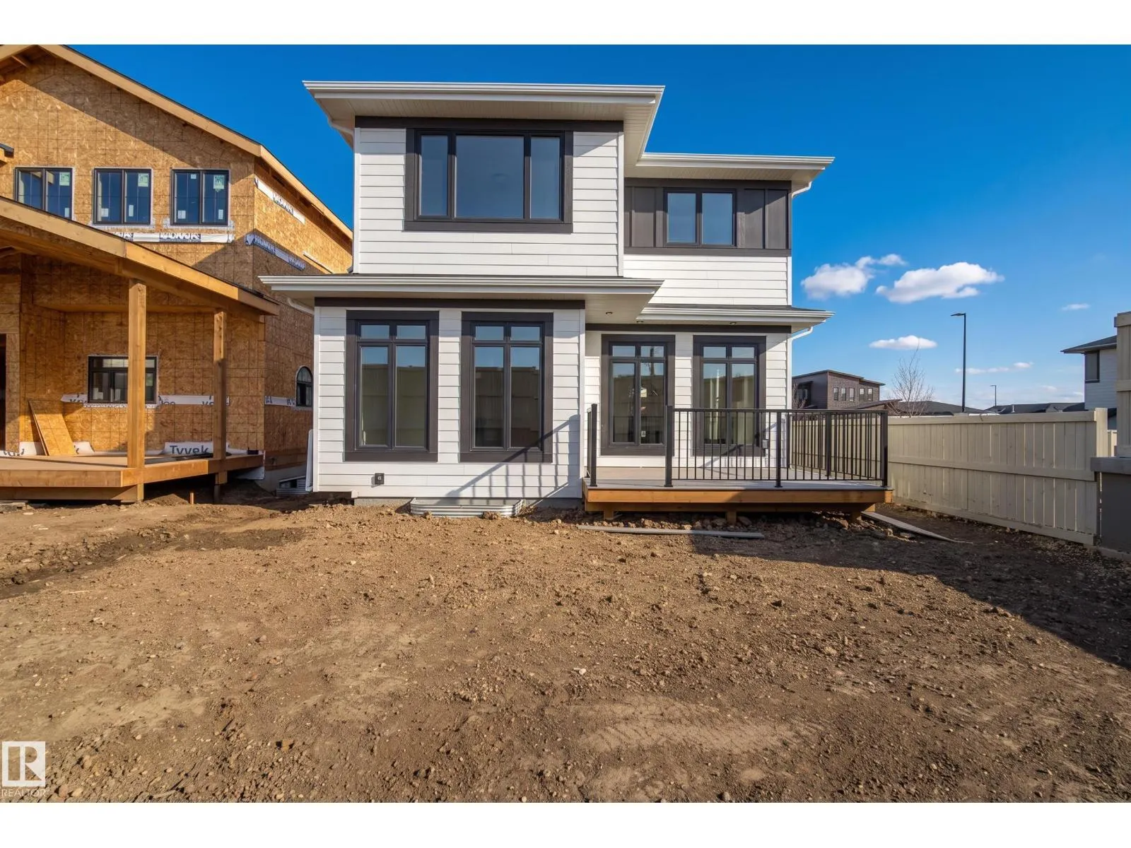 31 NEWBURY CI