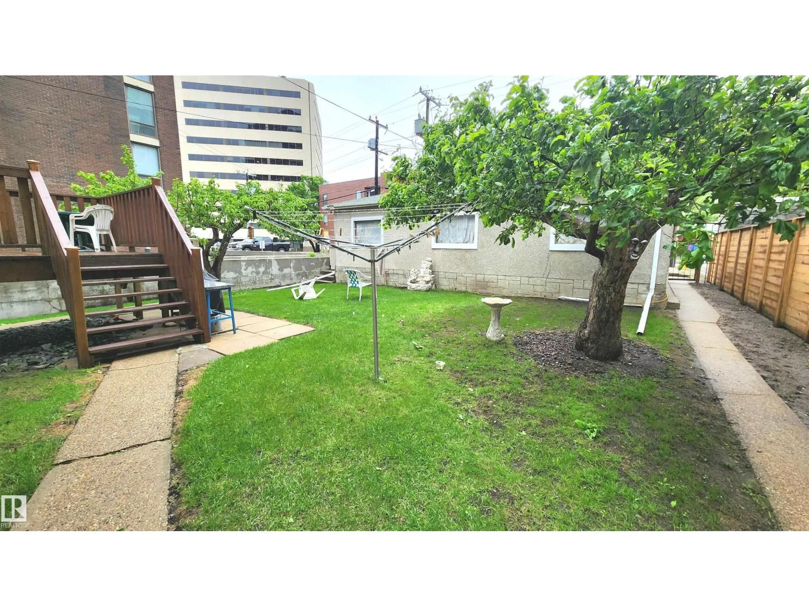 10017 113 ST NW