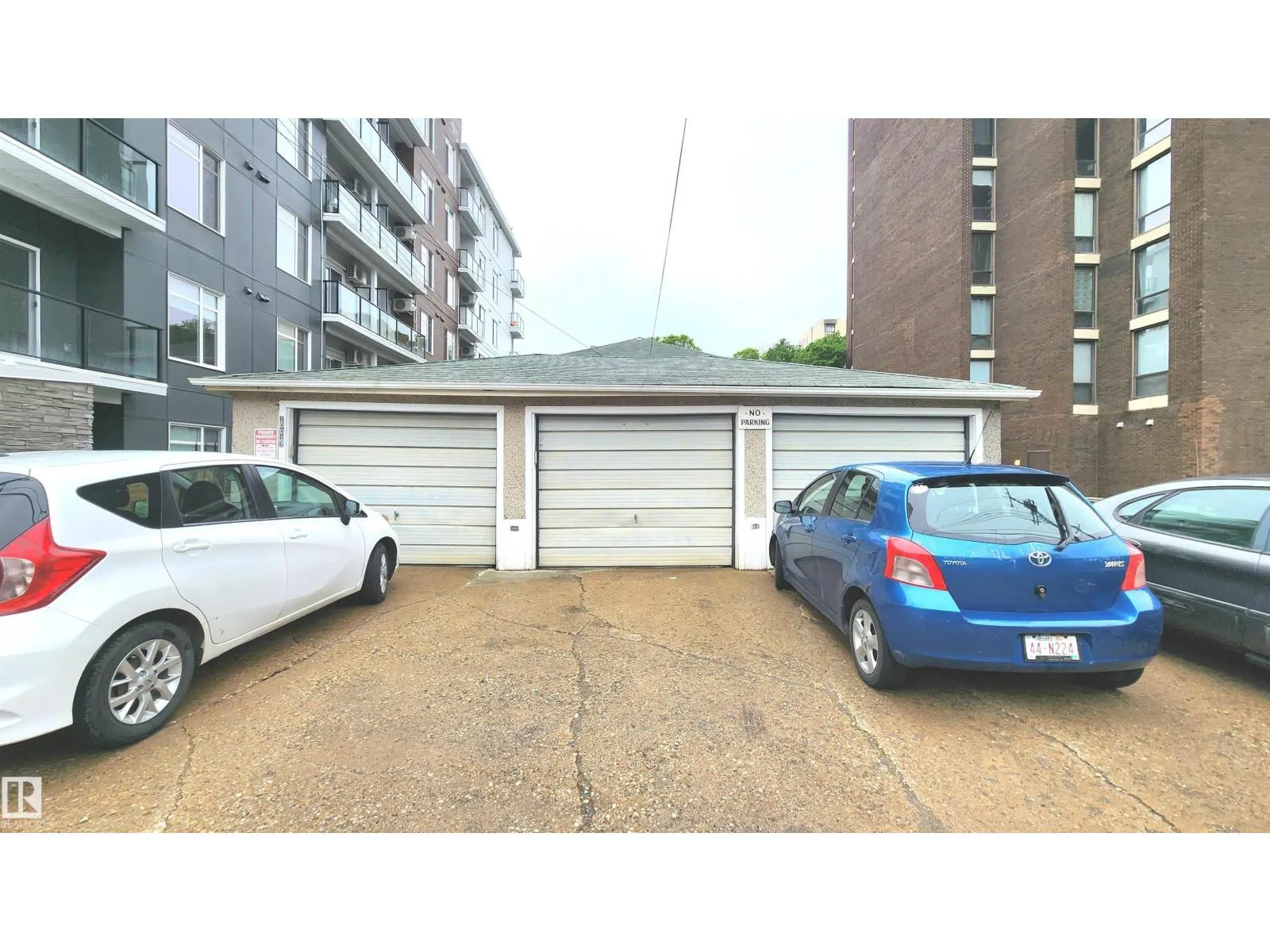 10017 113 ST NW