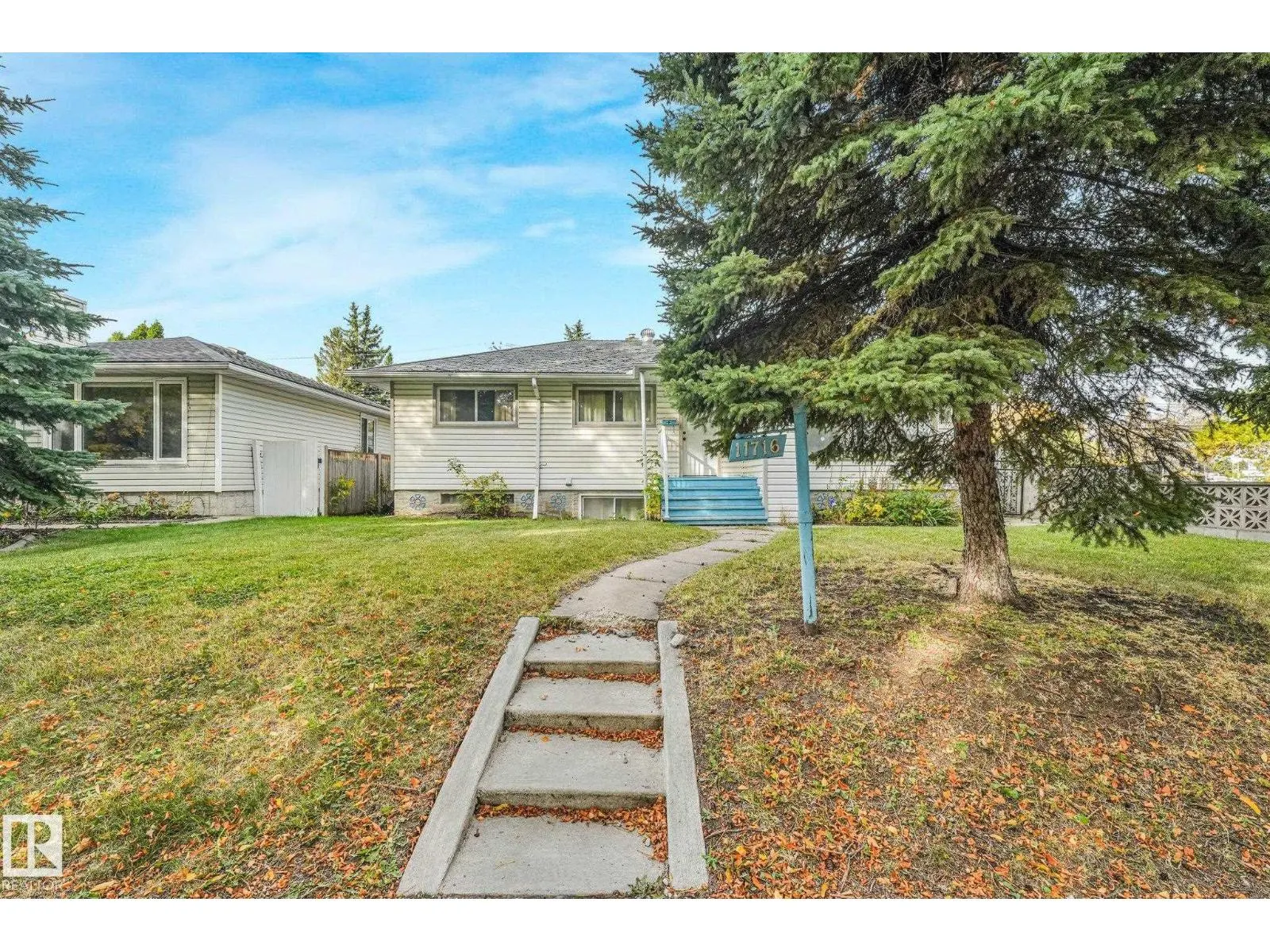 11716 130 ST NW
