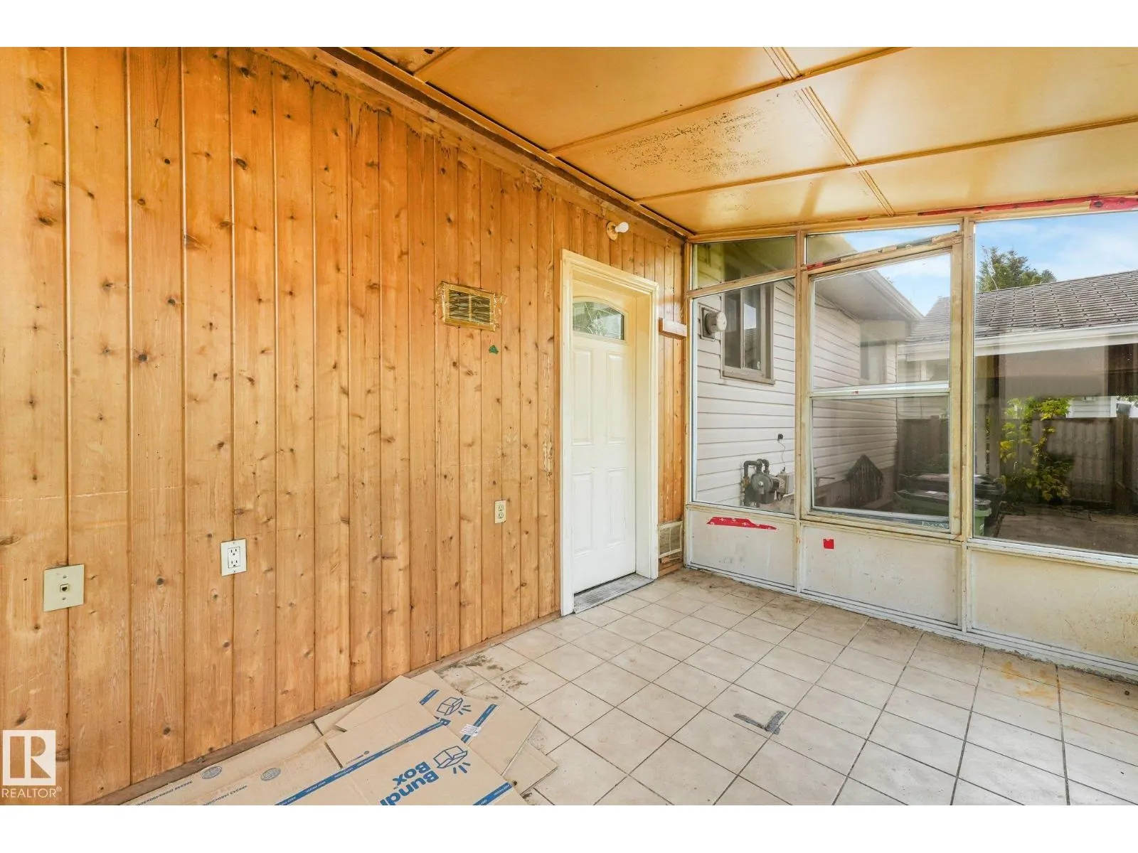 11716 130 ST NW