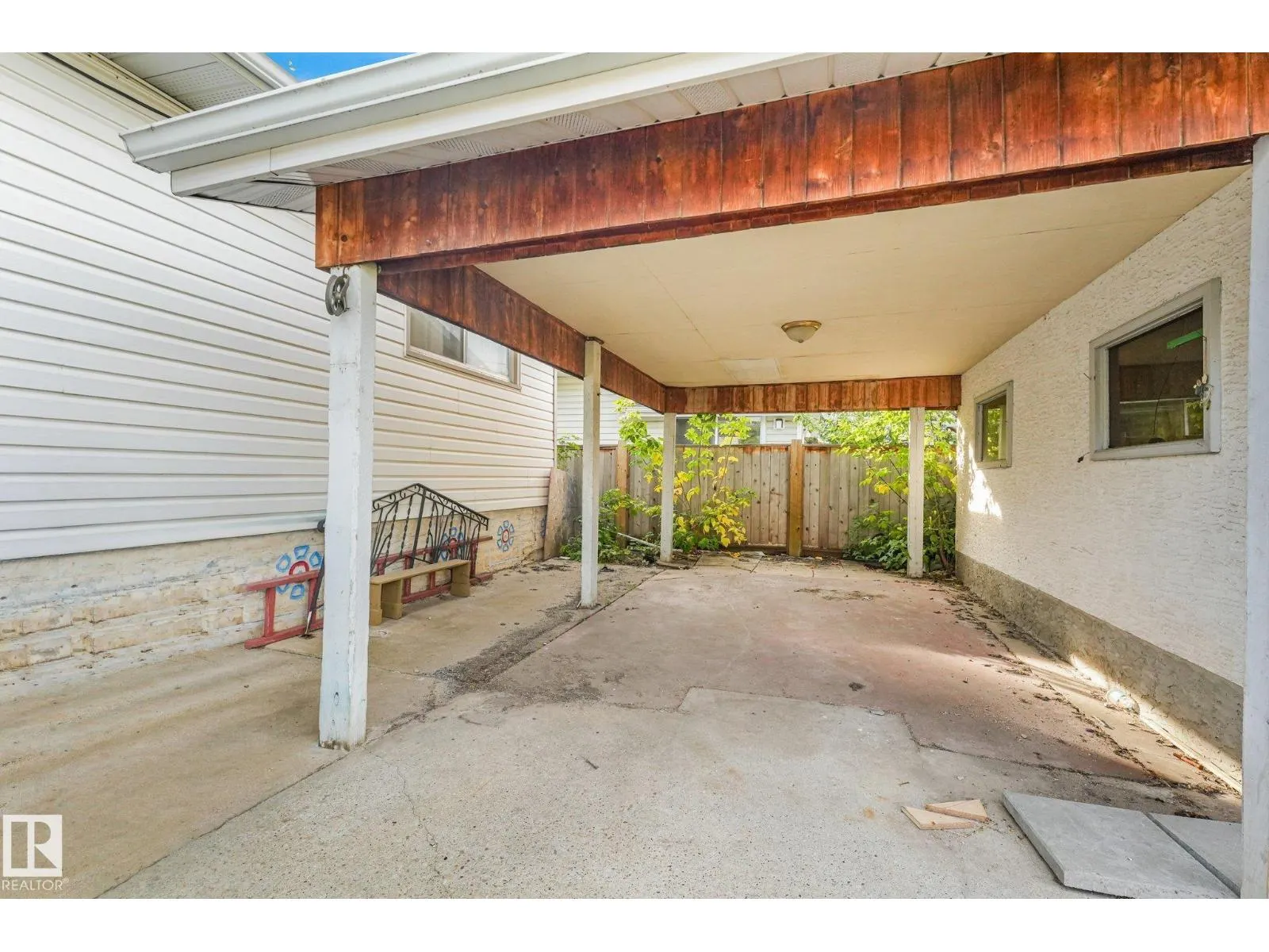 11716 130 ST NW