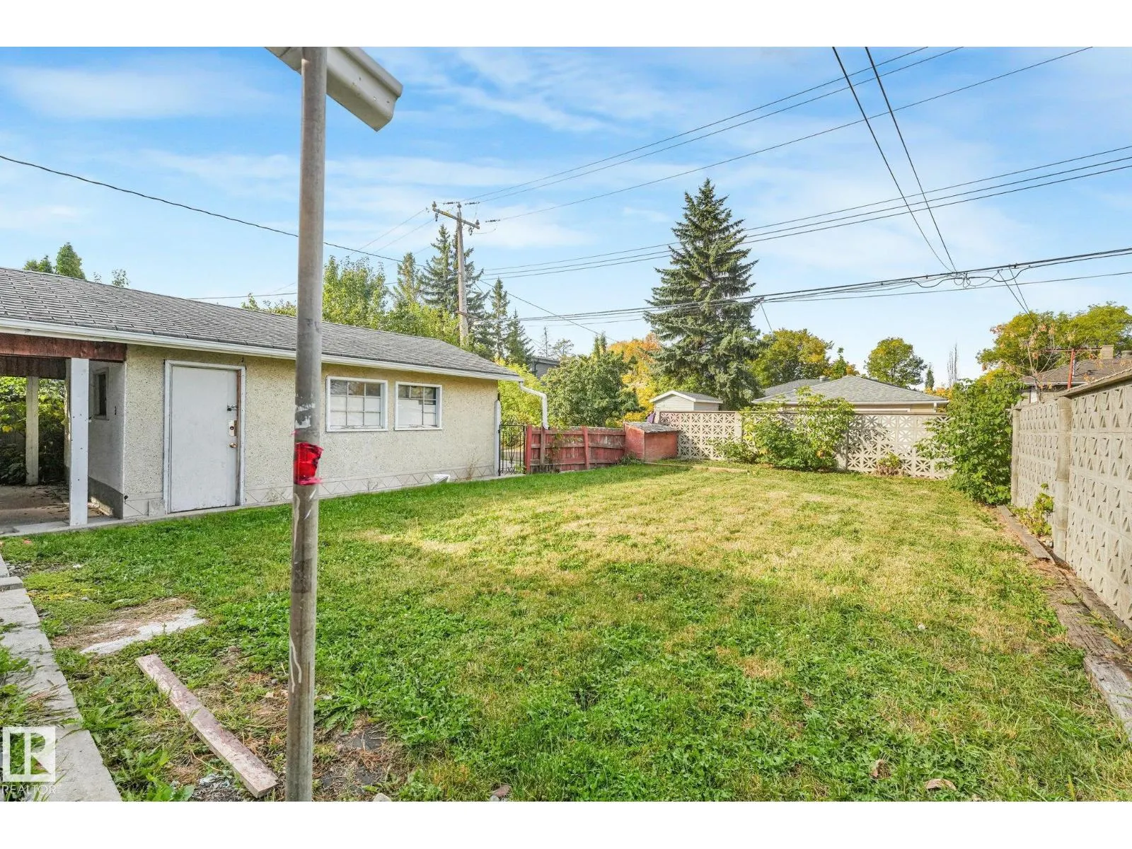 11716 130 ST NW