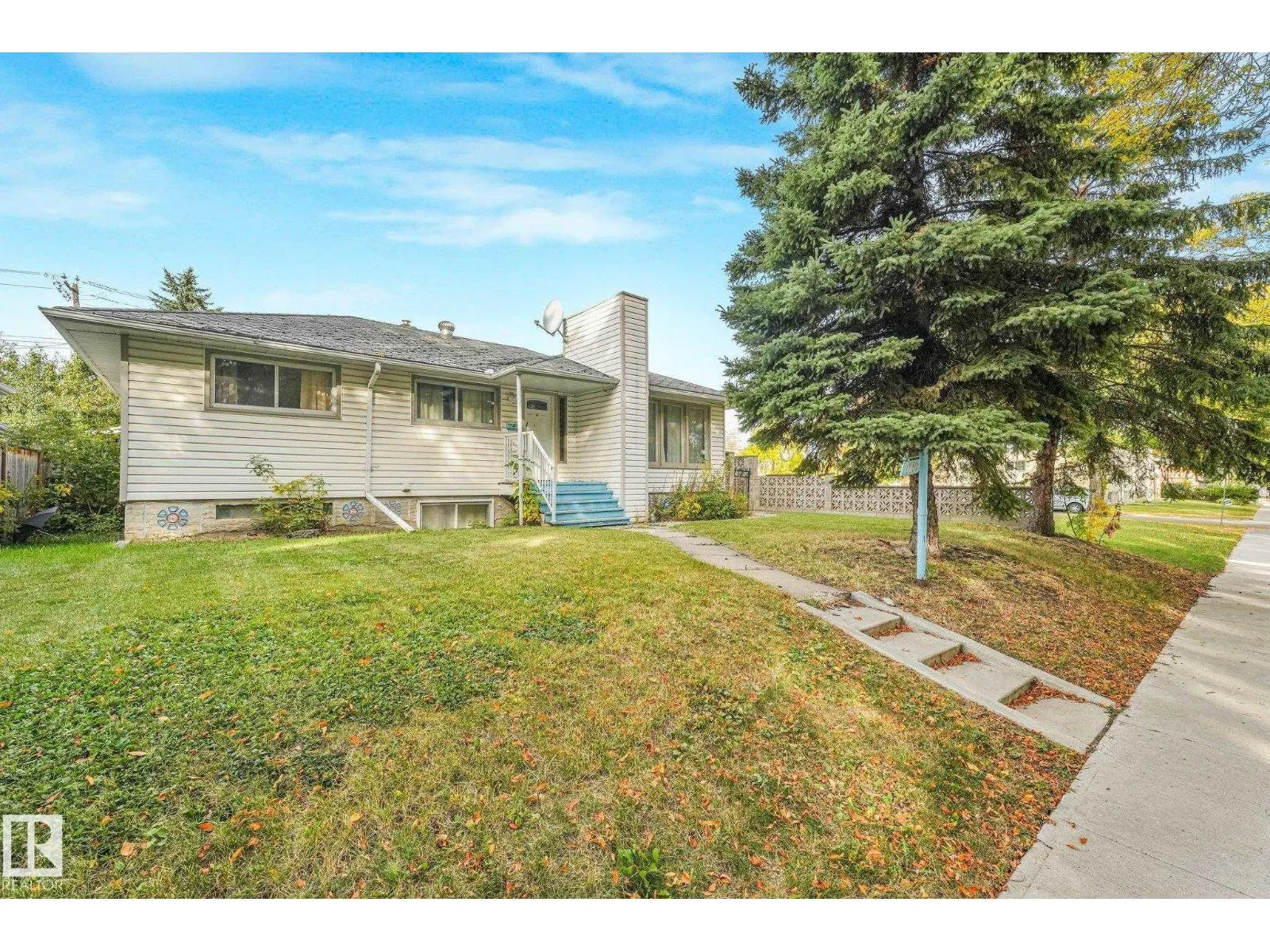 11716 130 ST NW