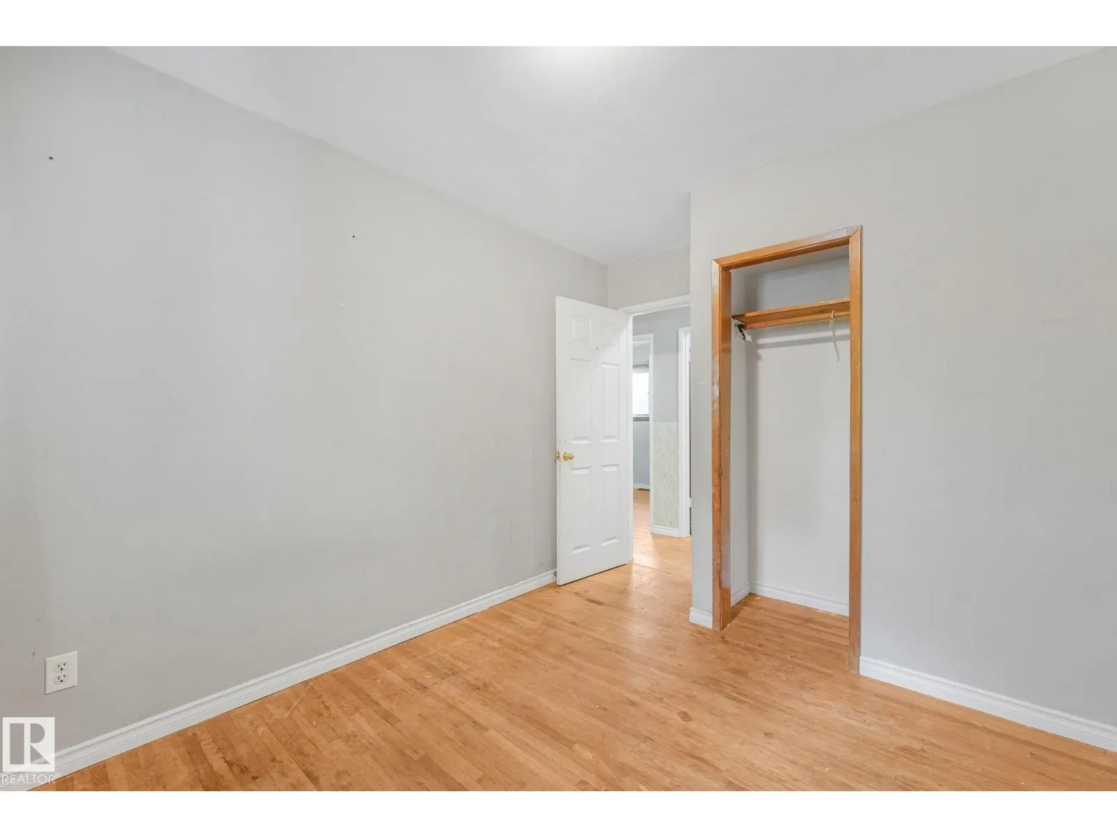 11716 130 ST NW
