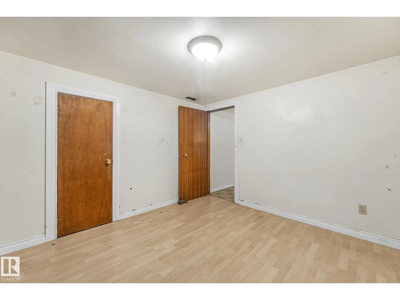 11716 130 ST NW