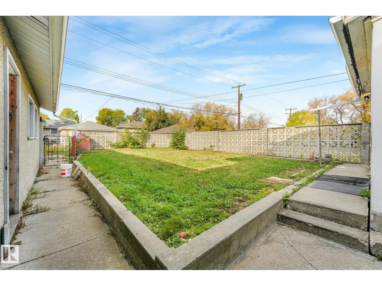 11716 130 ST NW