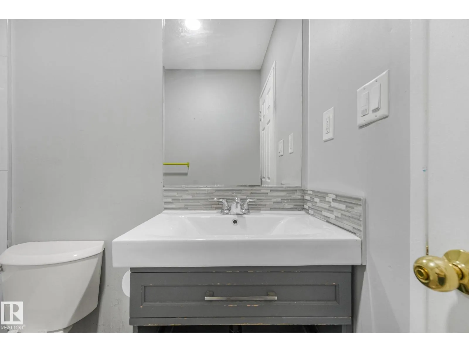 11716 130 ST NW