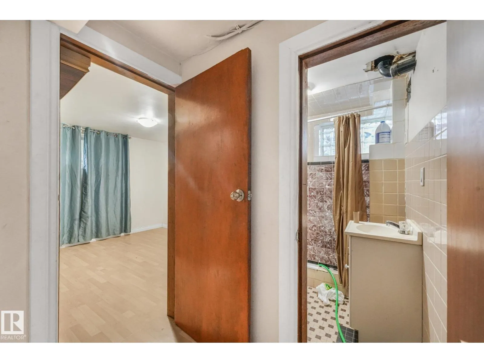 11716 130 ST NW