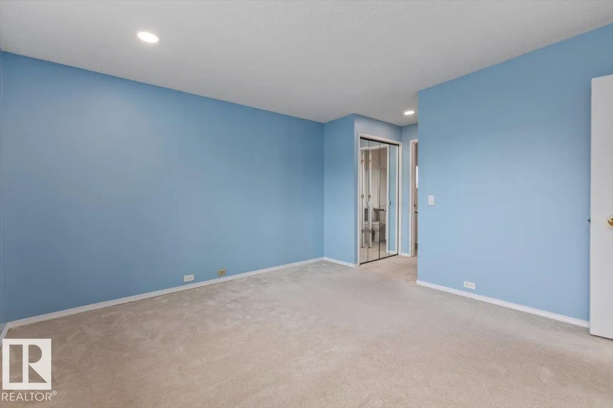 3607 106A ST NW