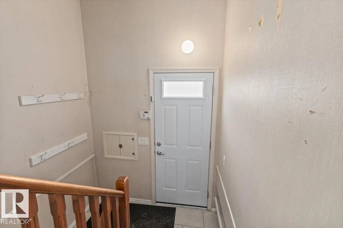 3607 106A ST NW