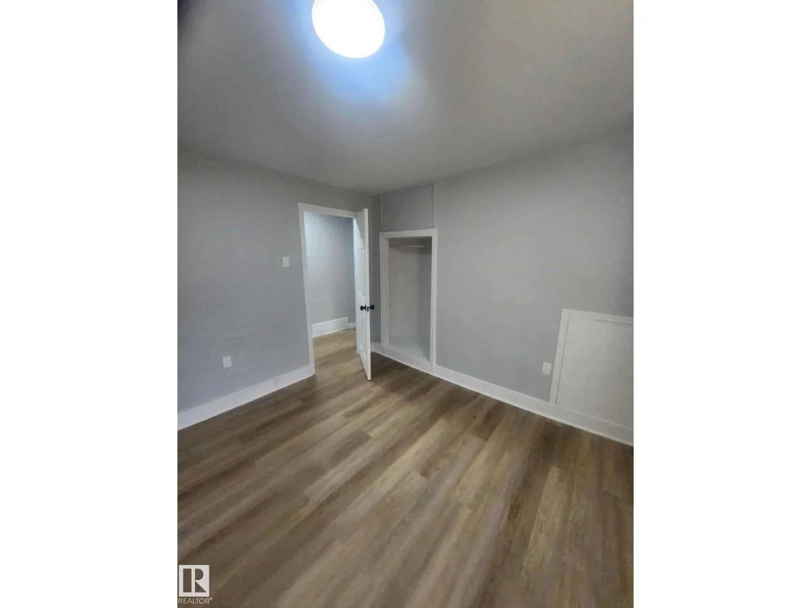 11308 94 ST NW