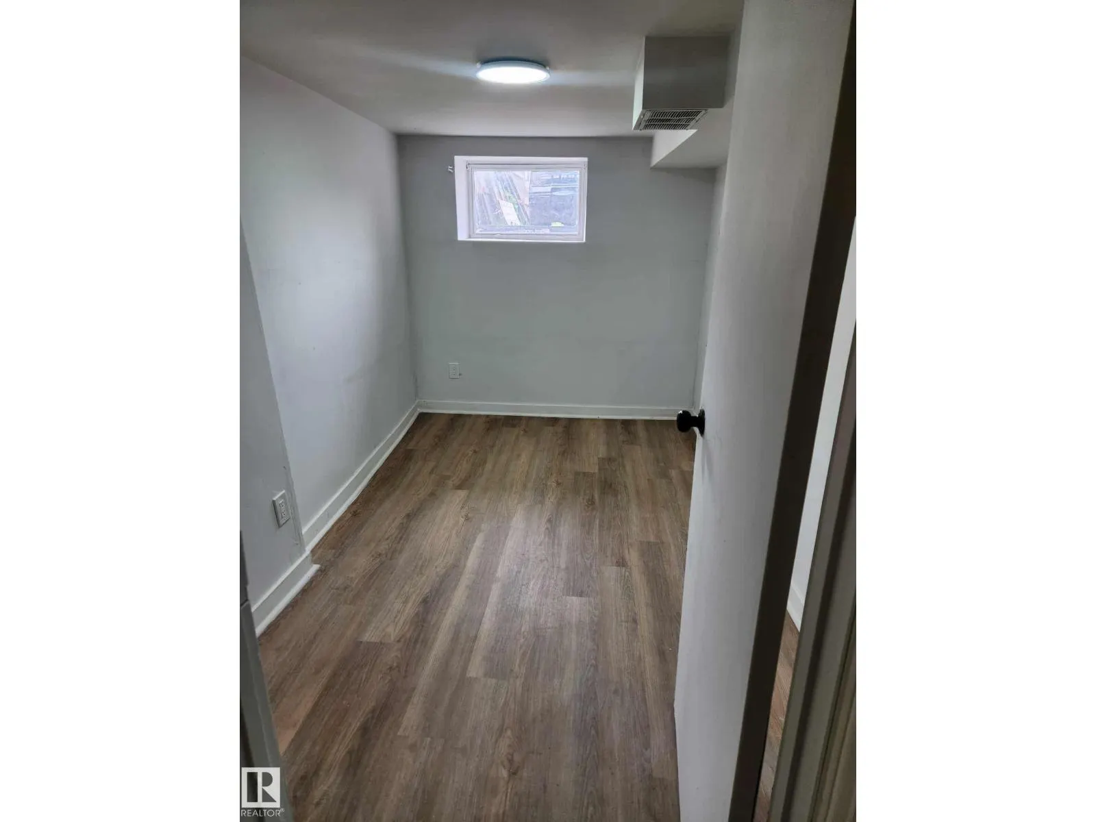 11308 94 ST NW