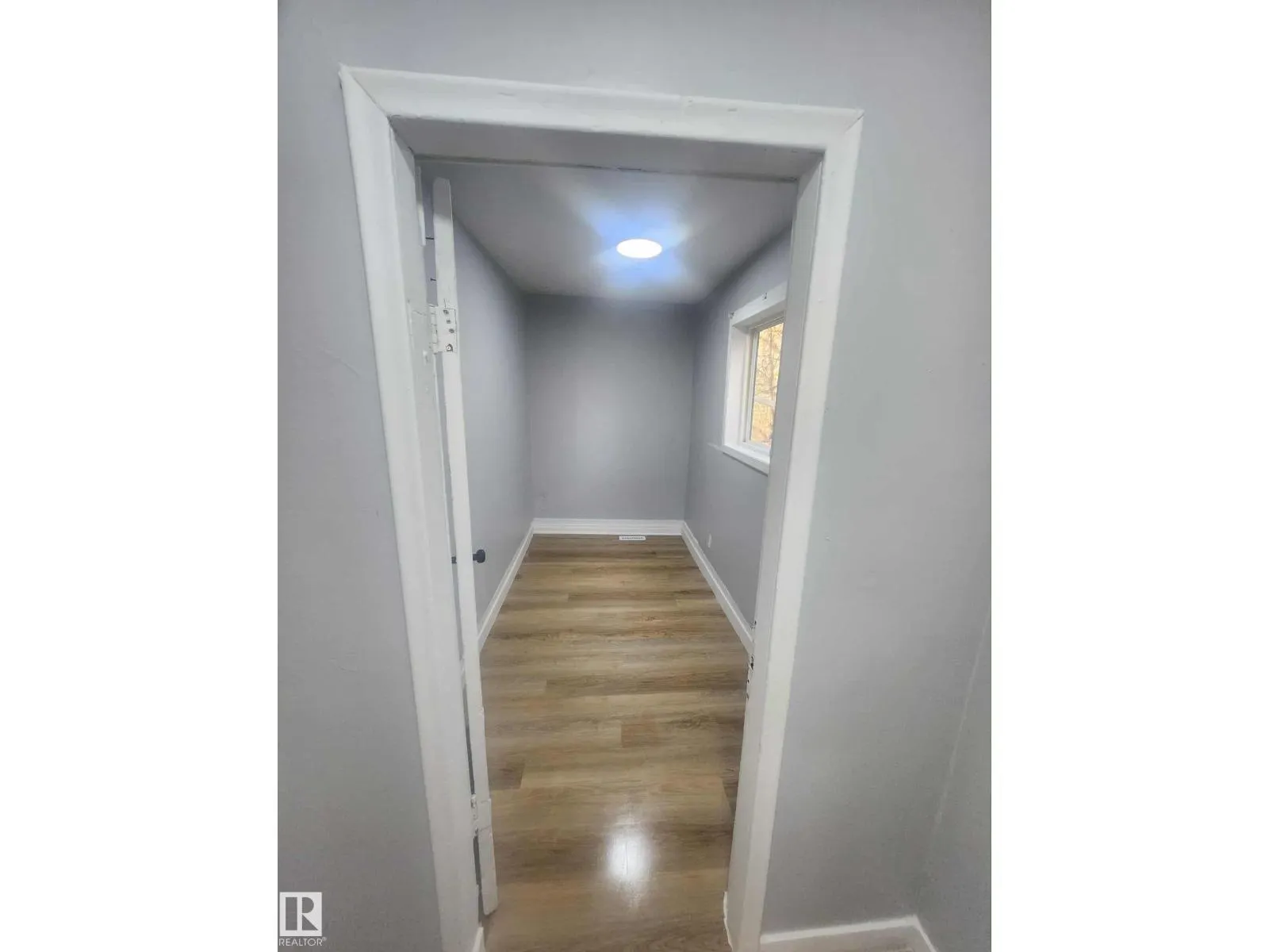 11308 94 ST NW