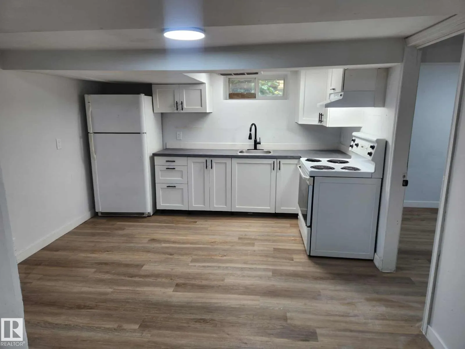 11308 94 ST NW