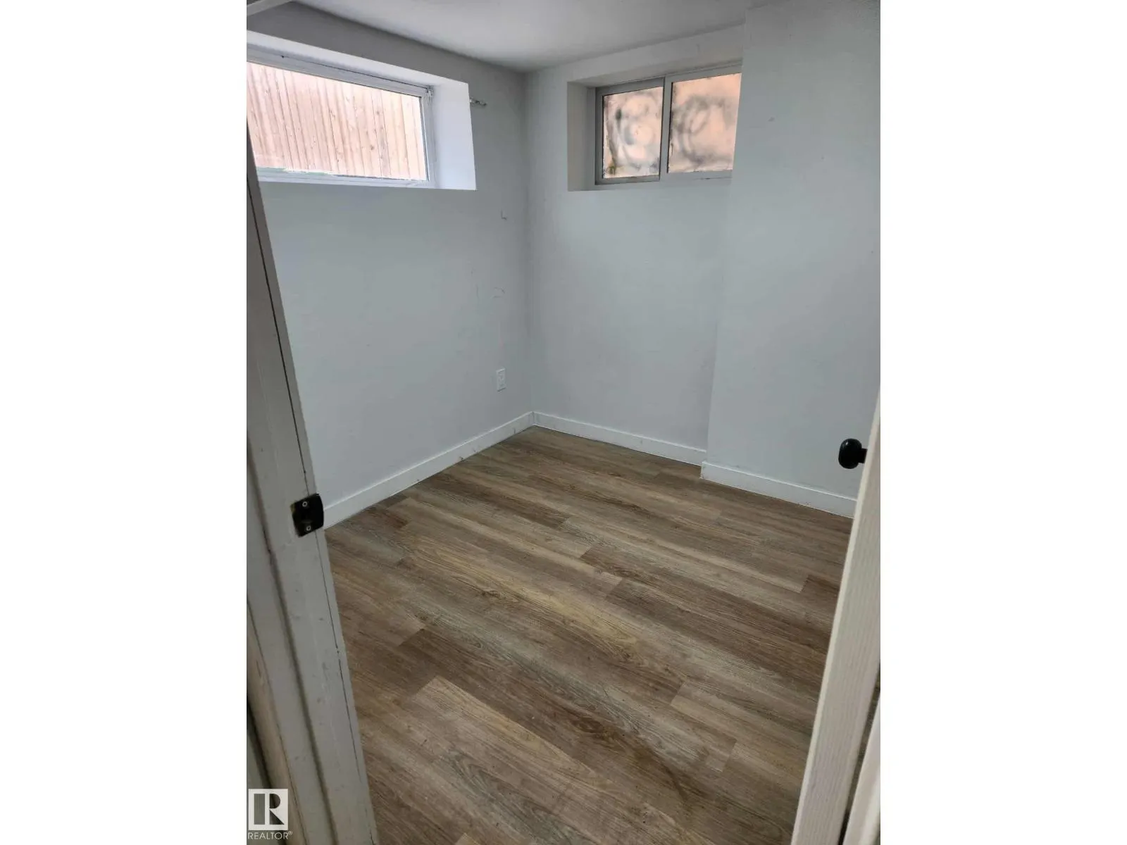 11308 94 ST NW