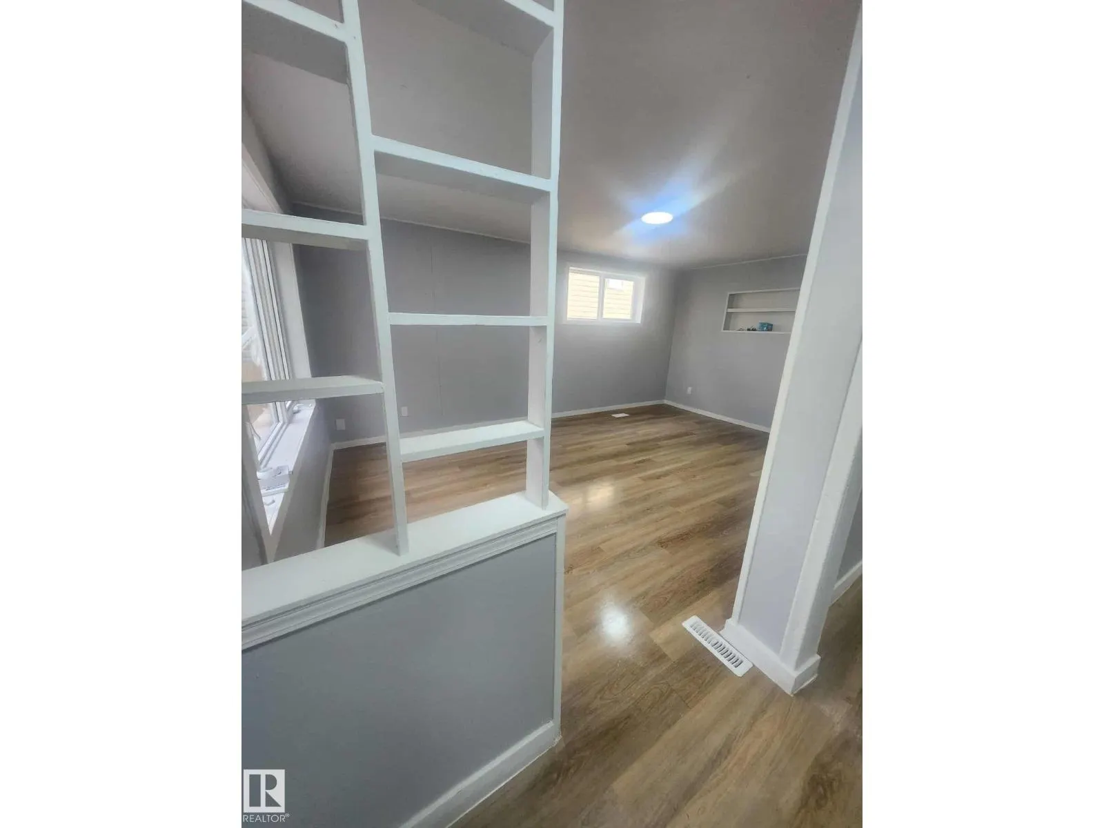11308 94 ST NW