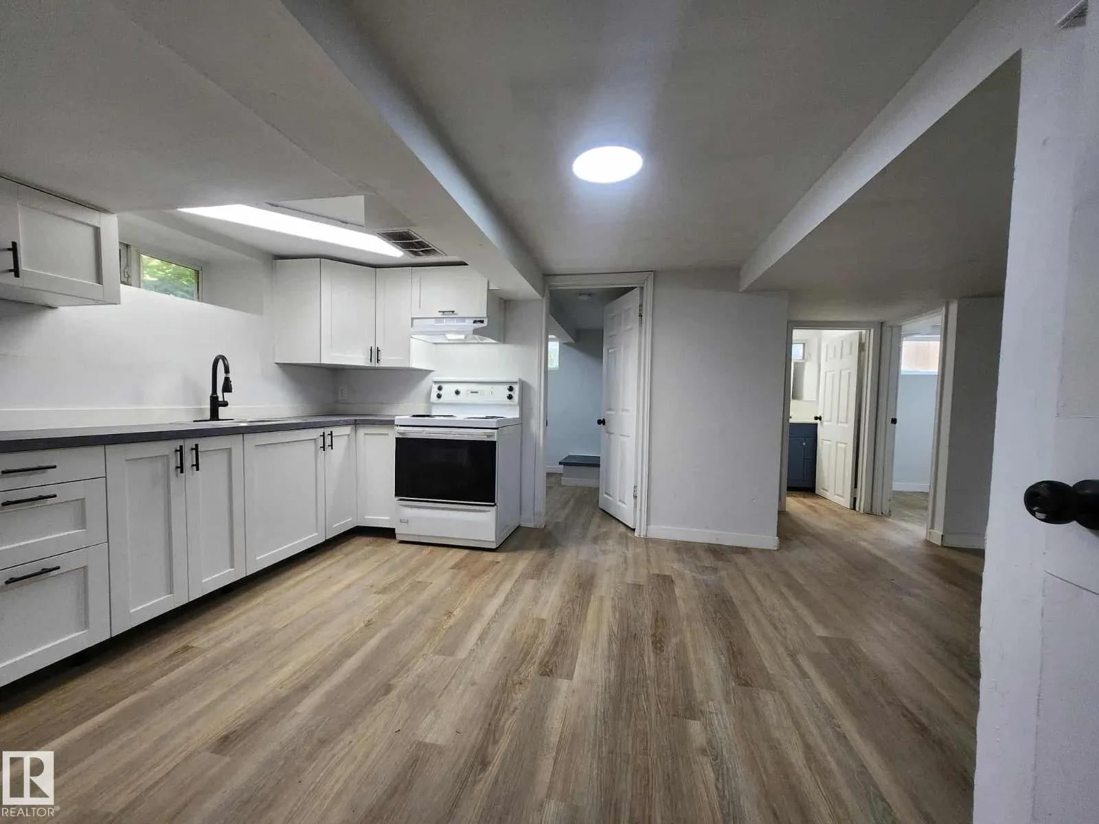 11308 94 ST NW