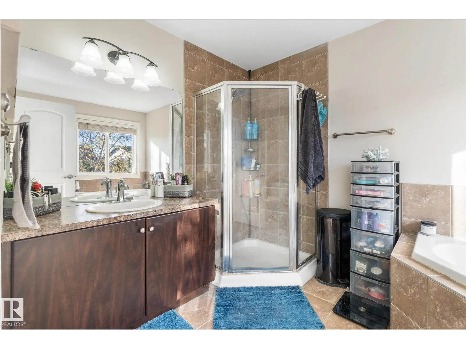 2123 HAMMOND CO NW
