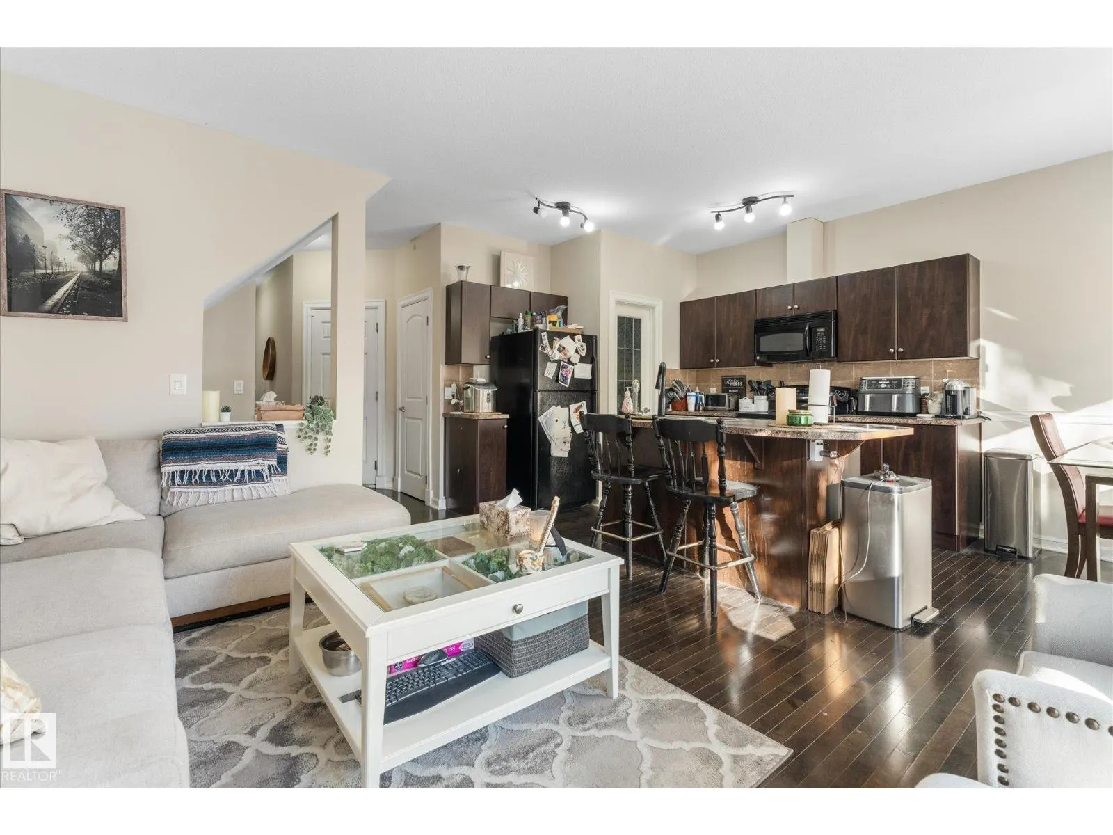 2123 HAMMOND CO NW