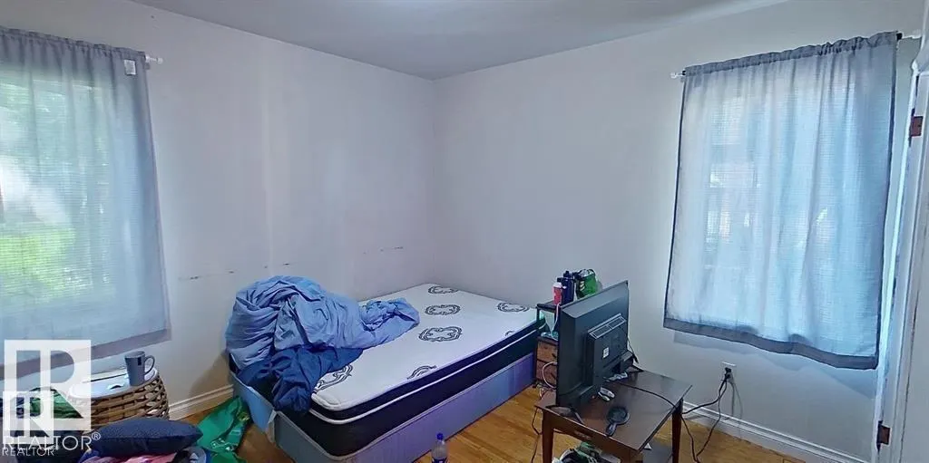 10204 123 AV NW