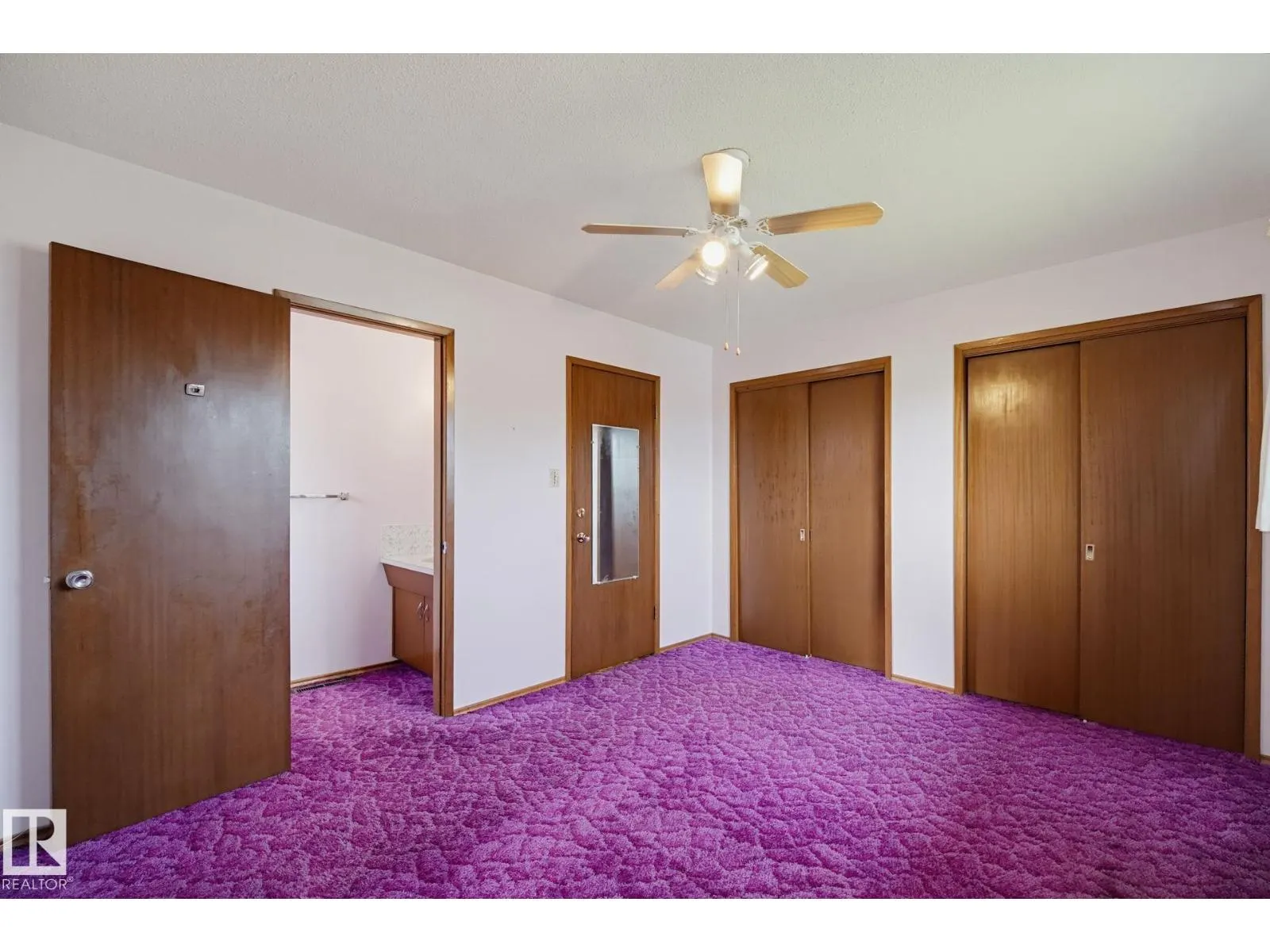 7319 150 AV NW