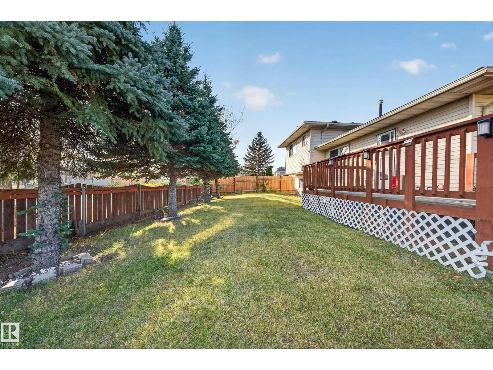 3135 145 AV NW