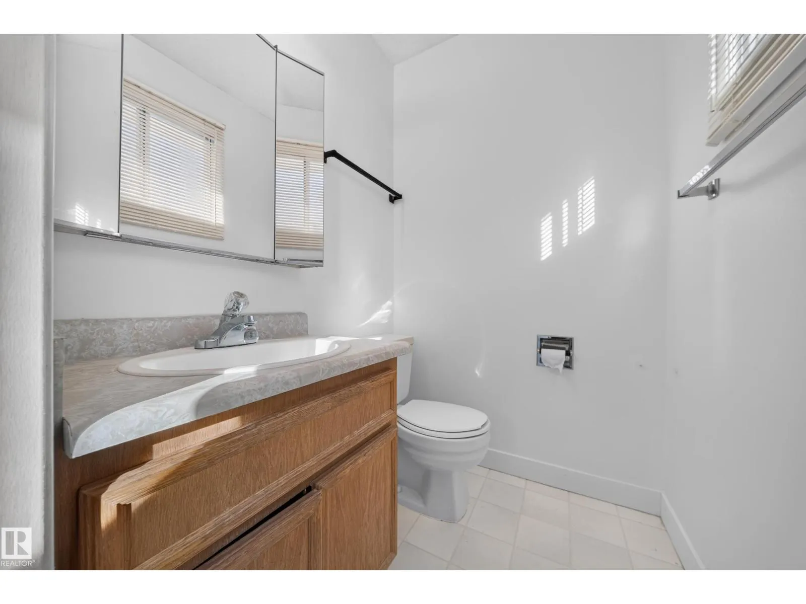 3135 145 AV NW