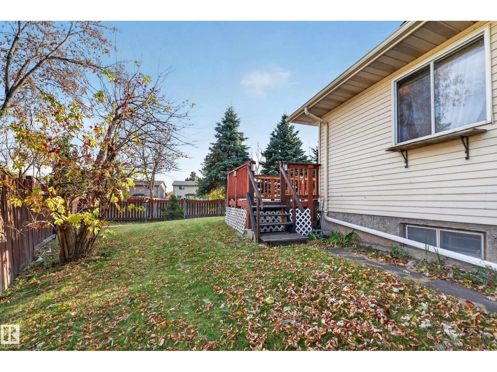 3135 145 AV NW