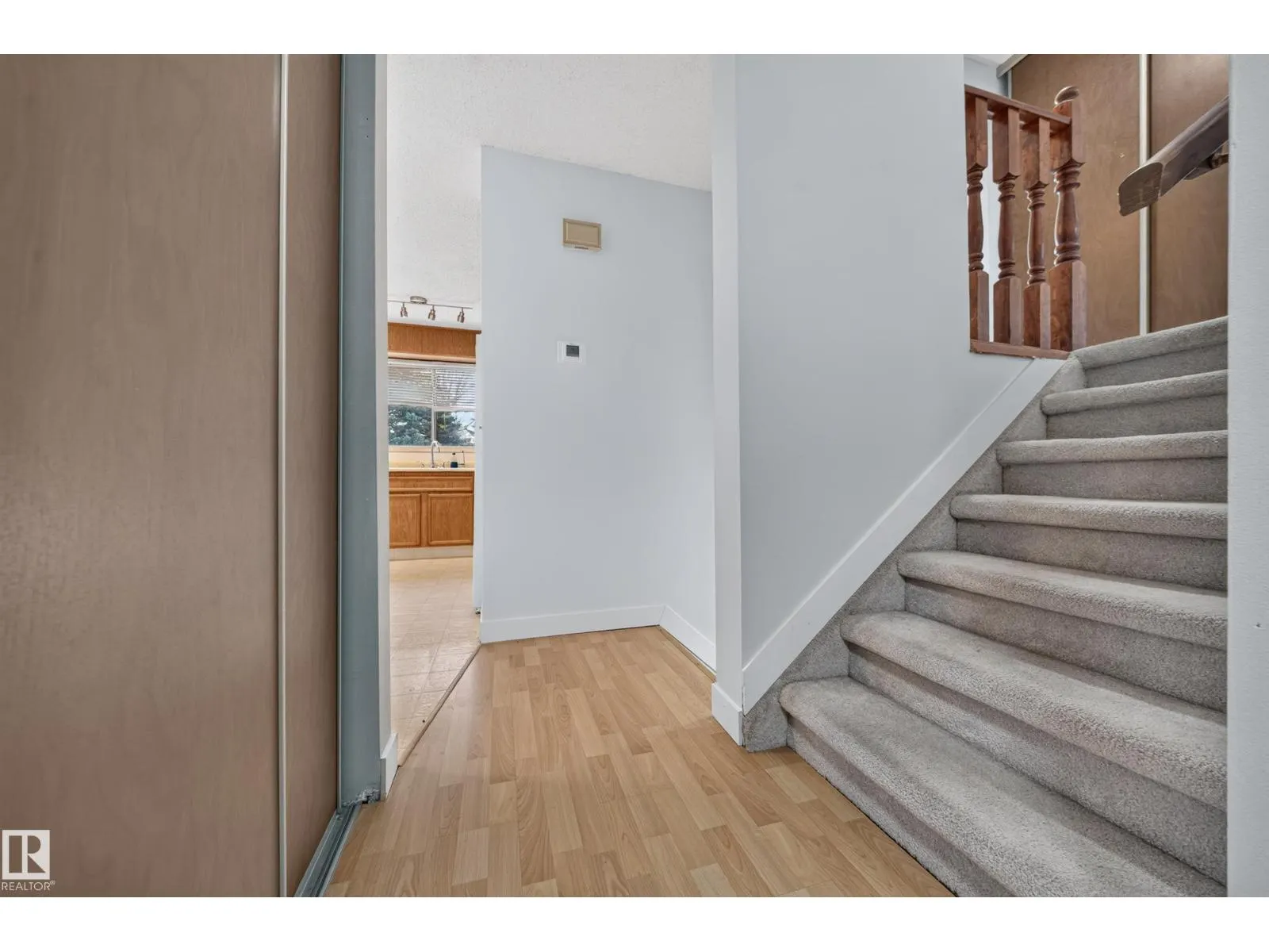 3135 145 AV NW