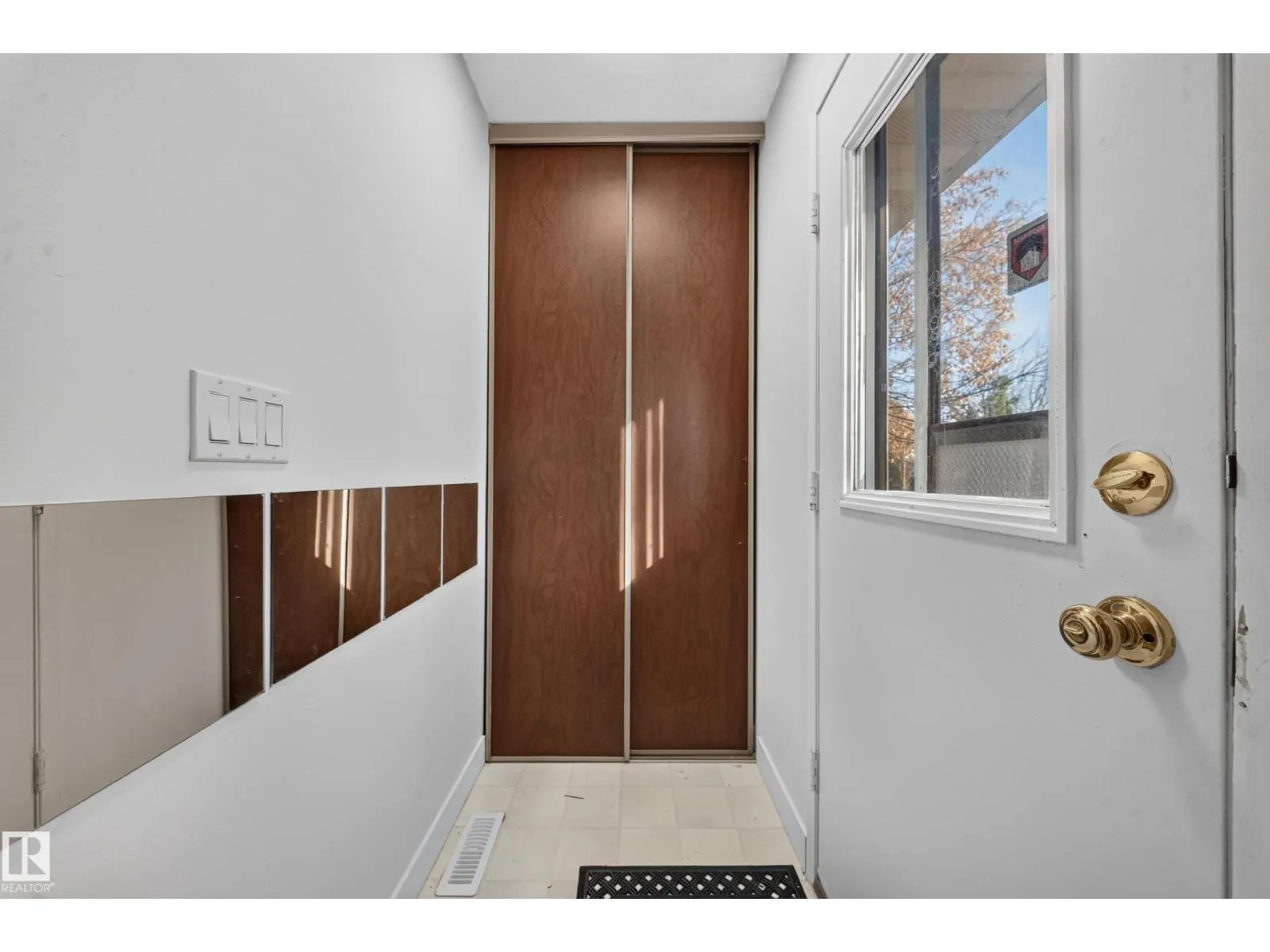 3135 145 AV NW
