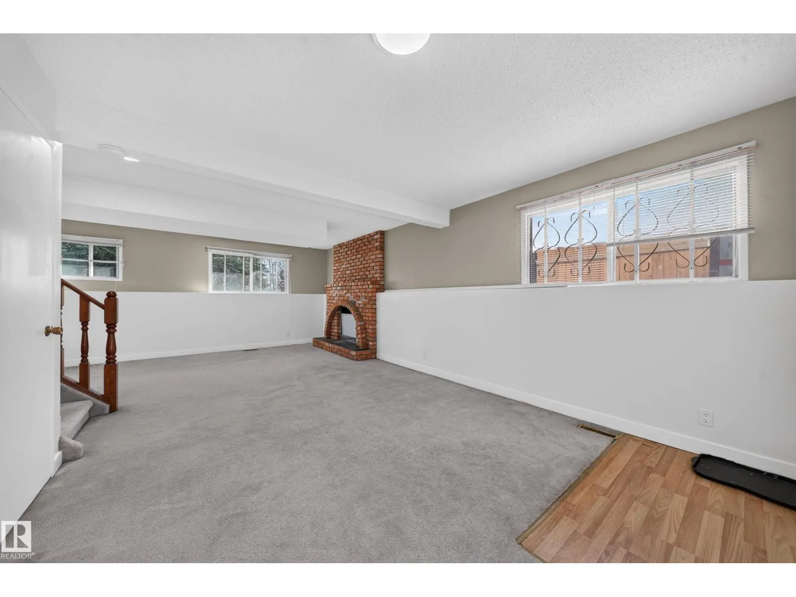 3135 145 AV NW