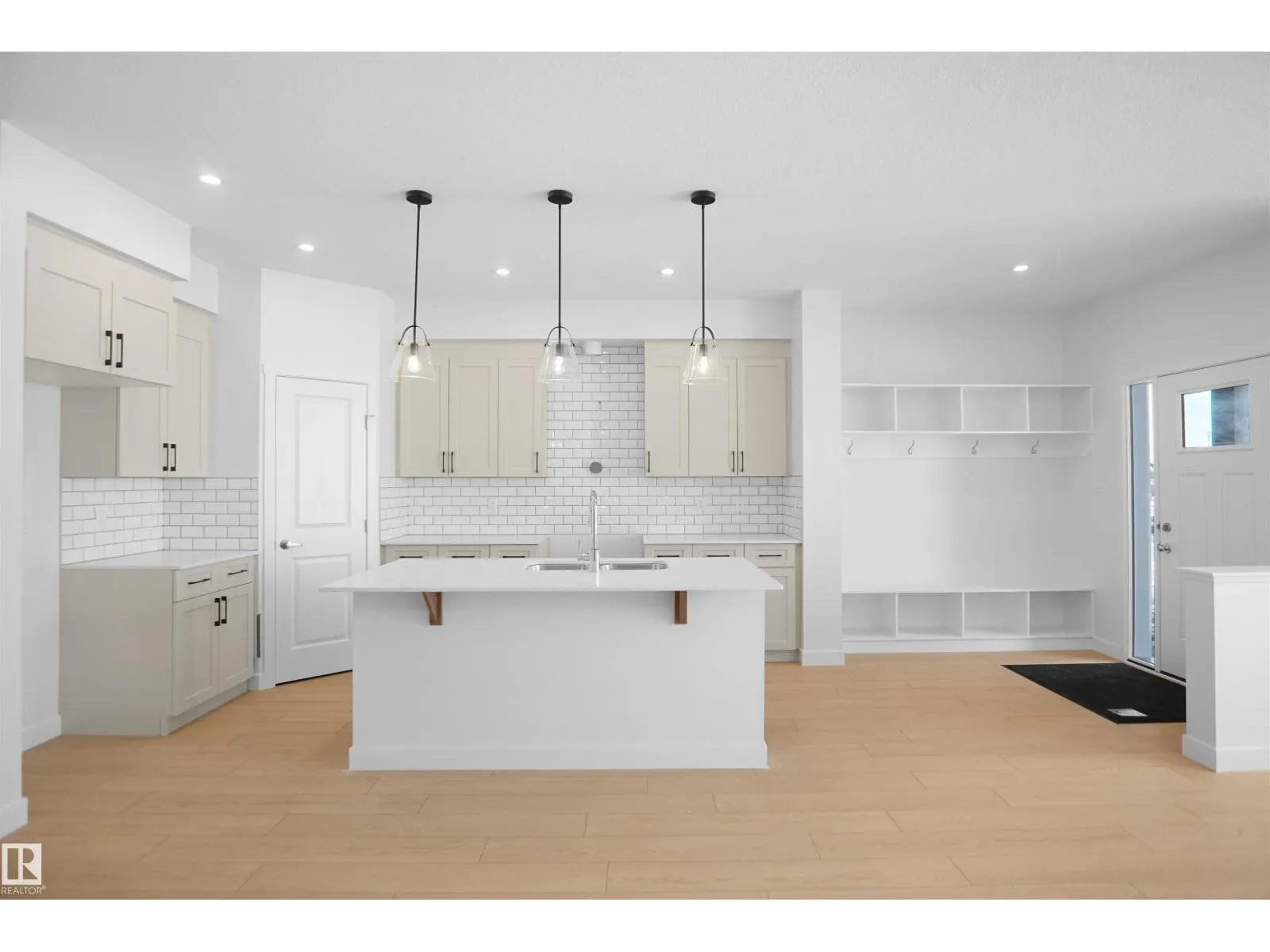 17510 5A ST NE