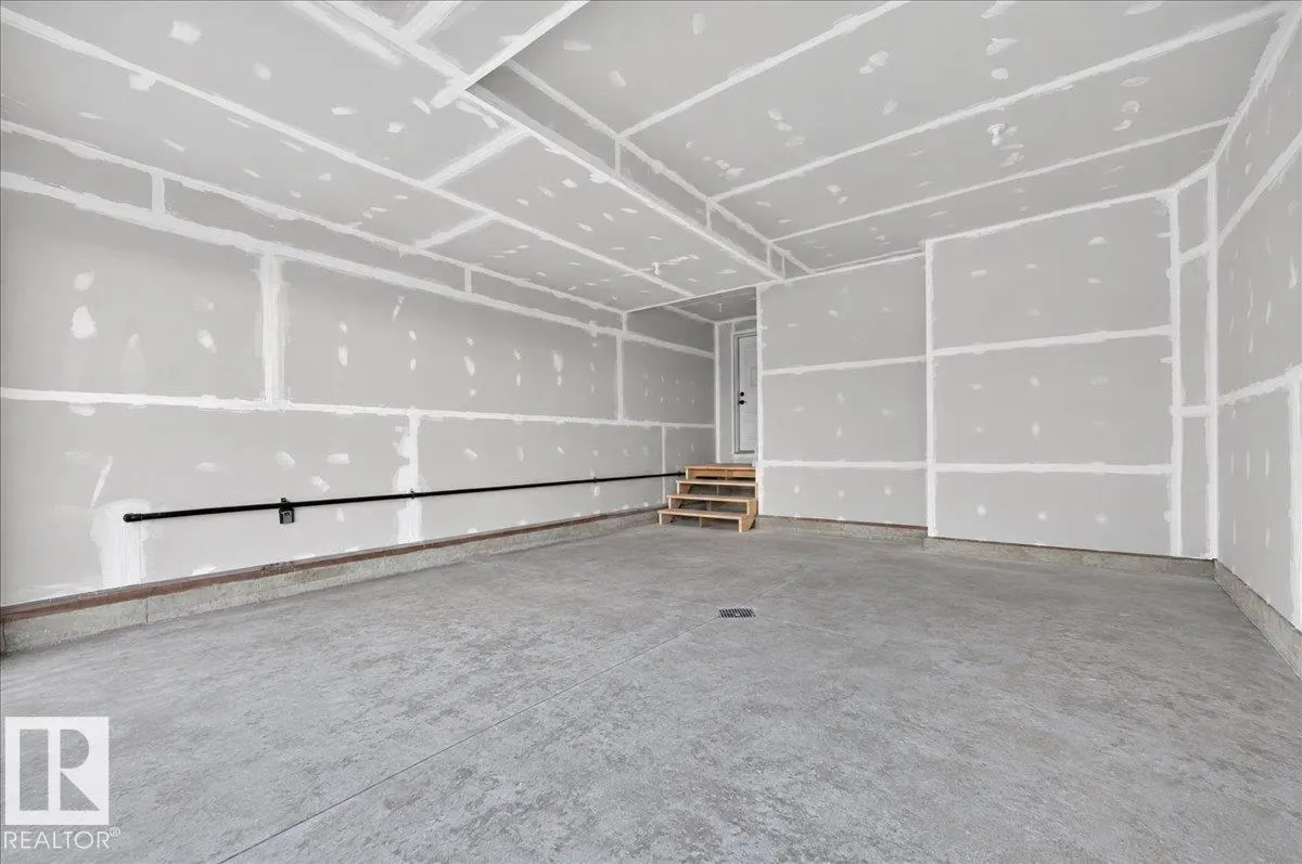 3196 Granville DR NW