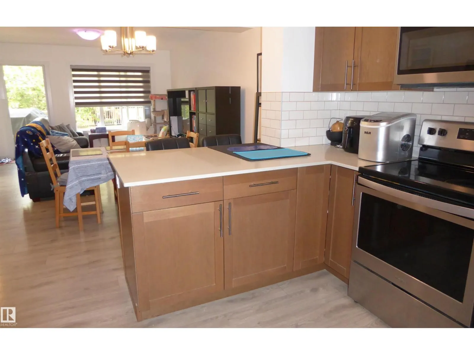 #75 1005 Graydon Hill BV SW