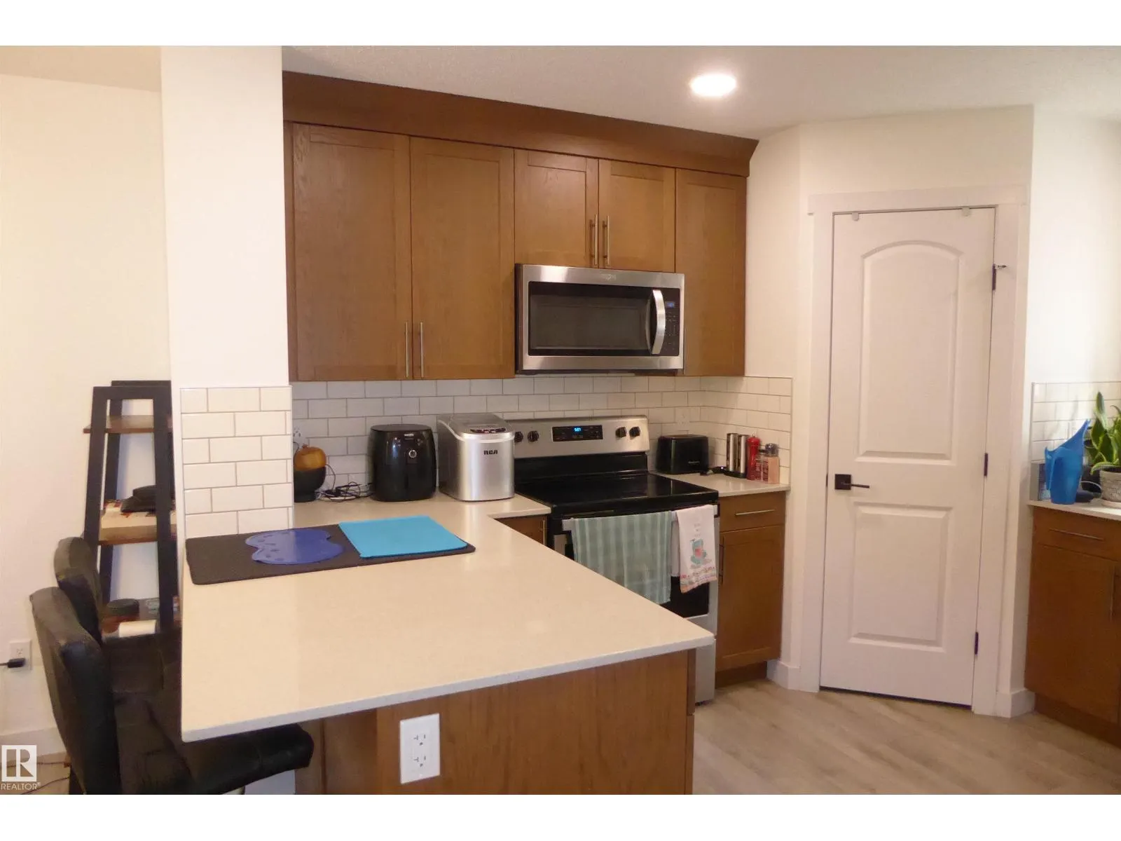 #75 1005 Graydon Hill BV SW