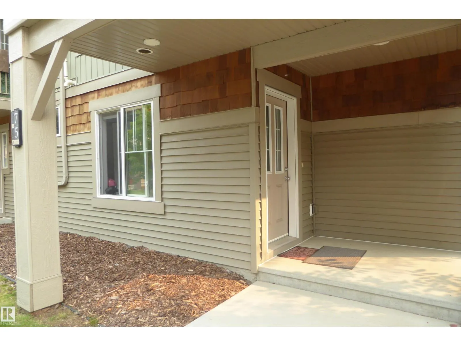 #75 1005 Graydon Hill BV SW
