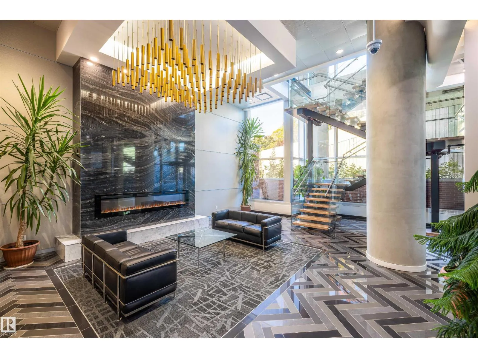 #1104 9720 106 ST NW