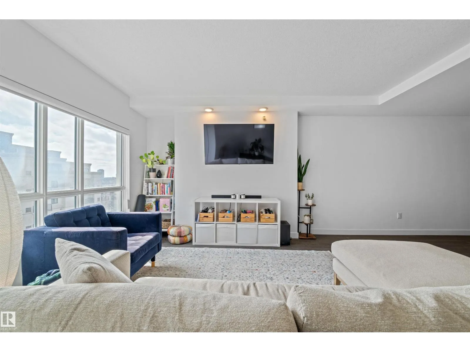 #1104 9720 106 ST NW