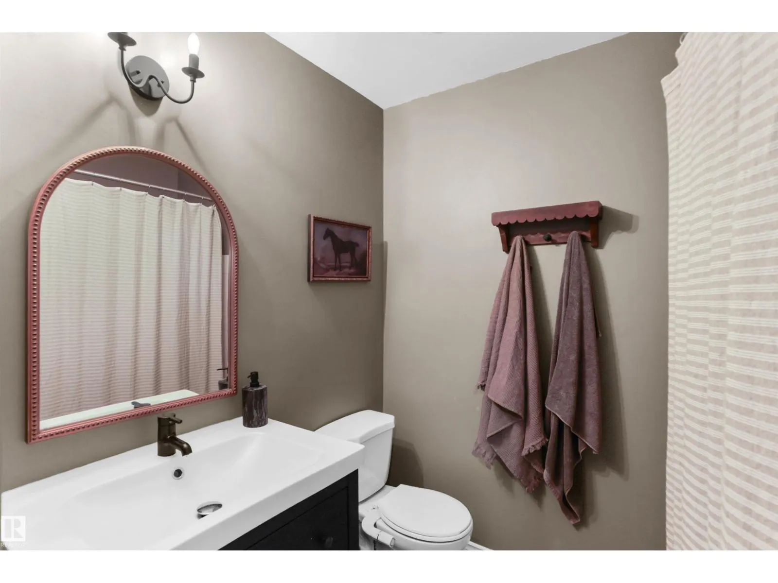 16 WILSON DR