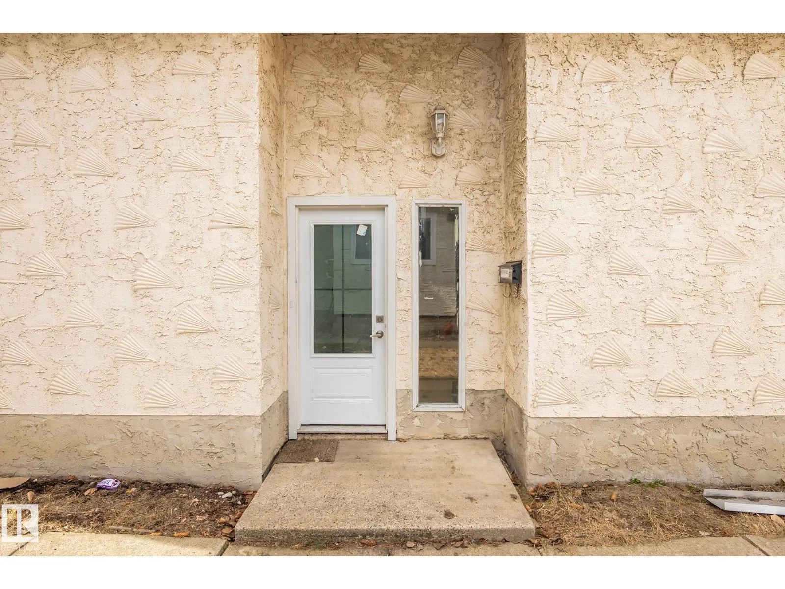 1566 LAKEWOOD RD W NW